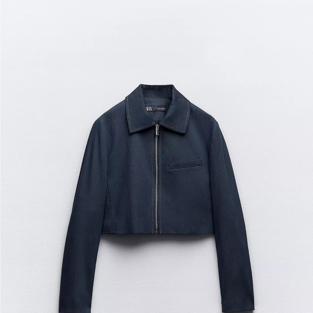 Zara Blue Blazer with Classic Collar and Cropped Length